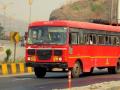 एसटीचे संपकरी कामावर रुजू, उत्पन्नाची सावरली बाजू - Marathi News | 49 msrtc workers in nagpur division resume duties on april 17 after HC order | Latest nagpur News at Lokmat.com