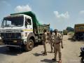 नागपुरात वाळू तस्करांवर पोलिसांची धडक कारवाई - Marathi News | Police action against sand smugglers in Nagpur | Latest nagpur News at Lokmat.com