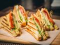 पुण्यात इथे मिळते चवदार सॅन्डविच - Marathi News | here the tasty sandwich spots in Pune | Latest pune News at Lokmat.com