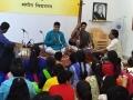 सांगली :  गुरुकुलमध्ये कार्यक्रम : संगीत मैफलीने भरला रंग - Marathi News | Sangli: The program in Gurukul: Music filled with concerts | Latest sangli News at Lokmat.com