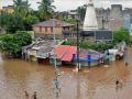 सांगली जिल्ह्यात पूरपट्ट्यातील तीन हजार घर मालकांना नोटिसा - Marathi News | Notices issued to three thousand house owners in flood prone areas in Sangli district | Latest sangli News at Lokmat.com