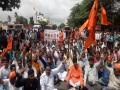 Maratha Reservation Protest : सांगलीजवळ माधवनगर येथे सकल मराठा समाजाच्यावतीने रास्ता रोको - Marathi News | Maratha Reservation Protest in sangli | Latest sangli Videos at Lokmat.com
