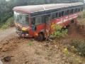 ब्रेक निकामी झाल्याने एसटीला अपघात, प्रवाशी सुखरूप - Marathi News |  Accident to ST due to failure of brake, passenger comfort | Latest satara News at Lokmat.com