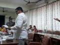 तिजोरीत खडखडाट घरपट्टी वसुलीही थांबली; नगरपालिकेच्या मालमत्ता विना निर्विदा देण्यावरून जोरदार खडांजगी - Marathi News | The real estate boom in the coffers also stopped; Strongly reluctant to give municipal property without tender | Latest sindhudurga News at Lokmat.com