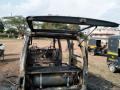 सोलापूरात गॅसचा स्फोट होऊन शाळकरी मुलांची व्हॅन जळून खाक - Marathi News | The explosion of gas exploded in Solapura | Latest solapur News at Lokmat.com