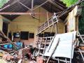 जिल्हाधिकाऱ्यांच्या आदेशाने वाचले विद्यार्थ्यांचे प्राण - Marathi News | The lives of the students were saved by the order of the Collector | Latest raigad News at Lokmat.com