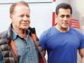 Salim Khan: सलमान खानचे वडील सलीम खान यांची प्रकृती बिघडली; लीलावती रुग्णालयामध्ये उपचार सुरू - Marathi News | screenwriter Salim Khan hospitalised in Mumbai Salman Khan visits lilavati hospital | Latest filmy News at Lokmat.com