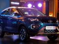 सर्वात सुरक्षित कार Tata Nexon EV येणार; एका चार्जिंगमध्ये 300 किमी धावणार - Marathi News | Tata Nexon EV unveiled; It will run 300 km in one charging | Latest auto News at Lokmat.com