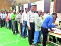 सिनेट निवडणुकीसाठी अकोल्यात अल्प मतदान - Marathi News | Short voting in Akolatan for Senate elections | Latest akola News at Lokmat.com