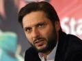 शाहिद आफ्रिदीला UAEत प्रवेश नाकारला; पुन्हा जावे लागले कराचीत! - Marathi News | Shahid Afridi denied entry into UAE over visa problem ahead of Abu Dhabi T10 league | Latest cricket News at Lokmat.com