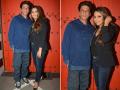 शाहरुख खान आणि गौरी या ठिकाणी दिसले एकत्र - Marathi News | Shahrukh Khan and wife gauri khan spotted in Bandra | Latest filmy Photos at Lokmat.com
