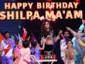 'सुपर डान्सर ४'च्या मंचावर साजरा केला शिल्पा शेट्टीचा वाढदिवस - Marathi News | Shilpa Shetty's birthday celebrated on the stage of 'Super Dancer 4' | Latest filmy News at Lokmat.com