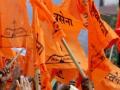 Shiv Sena: कोणता हा झेंडा घेऊ हाती? सामान्य शिवसैनिकांचा संभ्रम कायम - Marathi News | Two groups in Shiv Sena, Ordinary Shiv Sainiks remain confused due to Eknath Shinde revolt | Latest ratnagiri News at Lokmat.com