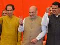 युतीचे शुभमंगल; महाआघाडीची अजूनही बोलणीच सुरू! - Marathi News | shivsena-bjp alliance done; negotiations continue in congress alliance | Latest akola News at Lokmat.com