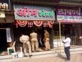 धायरीत सराफी दुकान फोडून चोरट्यांनी केली चोरी - Marathi News | The thieves robbry in a jewellery shop at dhayri | Latest pune News at Lokmat.com