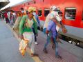 CoronaVirus News: श्रमिक रेल्वे गाड्यांबद्दल मोदी सरकारचा महत्त्वाचा निर्णय; महाराष्ट्राला मोठा फायदा होणार - Marathi News | CoronaVirus No consent required from destination states for Shramik Special trains kkg | Latest national News at Lokmat.com