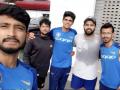 चहल टीव्हीसाठी रोहित शर्मा झाला कॅमेरामन, पाहा हा व्हिडीओ... - Marathi News | Rohit Sharma done cameraman's job for chahal TV | Latest cricket News at Lokmat.com