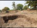 नदीपात्रातील शेतरस्त्यात खोदले खड्डे; शेतकरी झाले त्रस्त - Marathi News | Pits dug in fields in river basins; Farmers suffered | Latest buldhana News at Lokmat.com