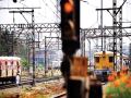 सिग्नल यंत्रणेची केबल चोरण्याचा प्रयत्न फसला? मध्य रेल्वे विस्कळीत - Marathi News | Failed to steal signal system cable Central Railway disrupted near ambivali station | Latest kalyan-dombivli News at Lokmat.com