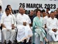 राहुल गांधींसाठी काँग्रेस उतरली रस्त्यावर; देशभर सत्याग्रह, धरणे - रेल रोको - Marathi News | Congress hits the streets for Rahul Gandhi; Satyagraha all over the country | Latest national News at Lokmat.com