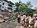 कल्याण  डोंबिवलीत अनधिकृत बांधकामांवर कारवाई सुरूच  - Marathi News | Action continues on unauthorized constructions in Kalyan Dombivali | Latest kalyan-dombivli News at Lokmat.com