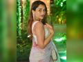 'अजून खाली नेस बाई'; कंबरेखाली साडी नेसल्यामुळे मराठी अभिनेत्री ट्रोल - Marathi News | man zhala bajind fame actress shweta kharat shared bold photo | Latest filmy News at Lokmat.com