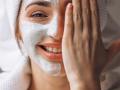 Skin Care Tips : काळवंडलेल्या चेहऱ्याला ग्लो द्या झटकन , 4 सोपे उपाय घरच्याघरी - चेहरा उजळेल चटकन! - Marathi News | | Latest sakhi News at Lokmat.com