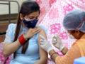 Coronavirus: 'या' चुकांमळे लसीनंतरही कोरोना; आढळत आहेत अनेक पॉझिटिव्ह रुग्ण, संसर्ग कसा होतो? - Marathi News | Coronavirus There are many positive patients after vaccination how is the infection? | Latest health News at Lokmat.com