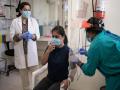 Corona Vaccination: तुम्हीही बोगस केंद्रावर लसीकरण करत नाही ना?; जाणून घ्या, कसं ओळखावं - Marathi News | Corona Vaccination: Beware Of Fake Covid Vaccine Centre Know How To Choose Right One | Latest national News at Lokmat.com