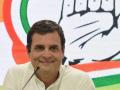 काँग्रेस नेत्यांच्या बैठकीत राहुल गांधींच्या प्रश्नानं उडाली भंबेरी; इथं कोण-कोण पितं?, उत्तर आलं... - Marathi News | Rahul Gandhi question in the Congress meeting asked Who Drinks Here, Party leaders was shocked ; Who drinks here ?, the answer came ... | Latest national News at Lokmat.com