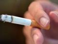 कोरोनाच्या भीतीने इंग्लंडमध्ये तरुण मुलांनी  सोडलं स्मोकिंग! - Marathi News | In England, millions of young are quitting smoking, | Latest oxygen News at Lokmat.com
