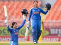 Smriti Mandhana Equals World Record : ऑस्ट्रेलियाविरुद्ध वनडे क्वीन स्मृती मानधनाची विक्रमी सेंच्युरी - Marathi News | India Women vs Australia Women, 2nd ODI Smriti Mandhana Equals World Record With Smashes 12th ODI Century As Opener For IND-W vs AUS-W | Latest cricket News at Lokmat.com