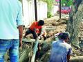 नागपुरात मेट्रो रेल्वेच्या कामामुळे वीज केबल क्षतिग्रस्त  - Marathi News | Electric cable damaged due to the construction of Metro rail in Nagpur | Latest nagpur News at Lokmat.com