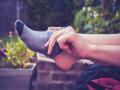 उन्हाळ्यात मोजे घालताय; सावधान...होऊ शकतं तुमचं नुकसान - Marathi News | Do you know the side effects of wearing socks all day in summer | Latest health News at Lokmat.com