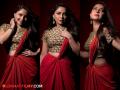 ये लाल इश्क..! लाल साडीत खुललं सोनाली कुलकर्णीचं सौंदर्य - Marathi News | sonalee kulkarni share her photo In red saree on instagram | Latest filmy Photos at Lokmat.com