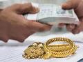 देशातील १ लाख लोकांच्या सोन्याचा होणार लिलाव; कर्ज फेडता येईना  - Marathi News | Gold auction to be held for 1 lakh people in the country; Debt settlement | Latest business News at Lokmat.com