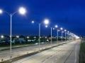 अकोला शहरातील पथदिवे दिवसा सुरू; रात्री बंद; मनपाचा कारभार ढेपाळला - Marathi News | Street lights in Akola City switch off in night; on at day time | Latest akola News at Lokmat.com
