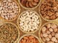 Diwali 2025 : दिवाळीत मिठाईऐवजी आरोग्यदायी सुकामेव्याला मागणी जास्त - Marathi News | Diwali: Demand for healthy dry fruits is higher than sweets | Latest pune News at Lokmat.com