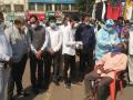 अकोला शहरातील ‘सुपर स्प्रेड’ व्यक्तींची चाचणी; फेरीवाल्यांचे घेतले नमुने - Marathi News | Testing of ‘super spread’ individuals in Akola city; Samples taken from peddlers | Latest akola News at Lokmat.com