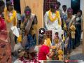 लग्नानंतर सूरजचा पत्नी संजनासोबत गृहप्रवेश, व्हिडीओ व्हायरल - Marathi News | Suraj Chavan Wedding Sanjana Gofane Grihapravesha see video | Latest filmy News at Lokmat.com