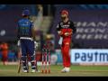 RCB vs MI Latest News : ऑसी दौऱ्यासाठी संघात निवड न झालेल्या सूर्यकुमार यादवनं दिली विराट कोहलीला टशन, Video - Marathi News | RCB vs MI Latest News : That stare game between Suryakumar Yadav and Virat Kohli, Video | Latest cricket News at Lokmat.com