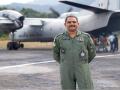 विंग कमांडर स्वच्छतेच्या ' मिशन 'वर   - Marathi News | Wing Commander on the 'Mission' of Sanitation | Latest pune News at Lokmat.com