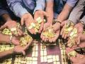 सोन्याच्या तस्करीला कोरोनामुळे लागला ब्रेक - Marathi News | Corona took a break from gold smuggling | Latest national News at Lokmat.com