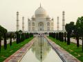 पावसाळ्यात ताजमहाल पाहण्याची असते वेगळी मज्जा! - Marathi News | Monsoon can be the best season to visit taj mahal due to this reasons | Latest travel News at Lokmat.com