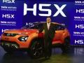'टाटा हॅरियर' देणार भल्याभल्यांना टक्कर; तुम्ही पाहिलीत का? - Marathi News | tata motors h5x concept will be harrier as production model and launch in 2019 | Latest auto News at Lokmat.com