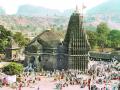 त्र्यंबकेश्वरला भाविकांची गर्दी - Marathi News |  The crowd of devotees to Trimbakeshwar | Latest nashik News at Lokmat.com