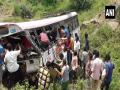 Telangana Bus Accident : तेलंगणामध्ये बसचा भीषण अपघात, 52 प्रवाशांचा मृत्यू  - Marathi News | 32 people killed and more than 20 people injured in state-run RTC bus accident near Kondaagattu | Latest national News at Lokmat.com