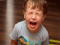 घराबाहेर असताना लहान मुलांची चिडचिड अशी करा कंट्रोल! - Marathi News | Tips to control little ones temper in public places | Latest relationship Photos at Lokmat.com