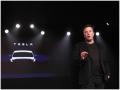 Tesla ची भारतात एंट्री होऊ शकते, पण 'ही' अट आधी करावी लागेल पूर्ण!  - Marathi News | tesla elon musk can come to india govt policies minister nitin gadkari | Latest auto News at Lokmat.com