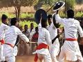 शिवकालीन शस्त्र साधना करणारा अवलिया - Marathi News | Avalia, a practitioner of Shiva's time | Latest raigad News at Lokmat.com